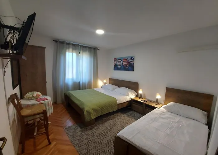 Bella Vista * Malinska